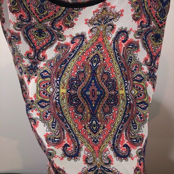 ⭐️⭐️⭐️TANK TOP - Picture 2 of 4